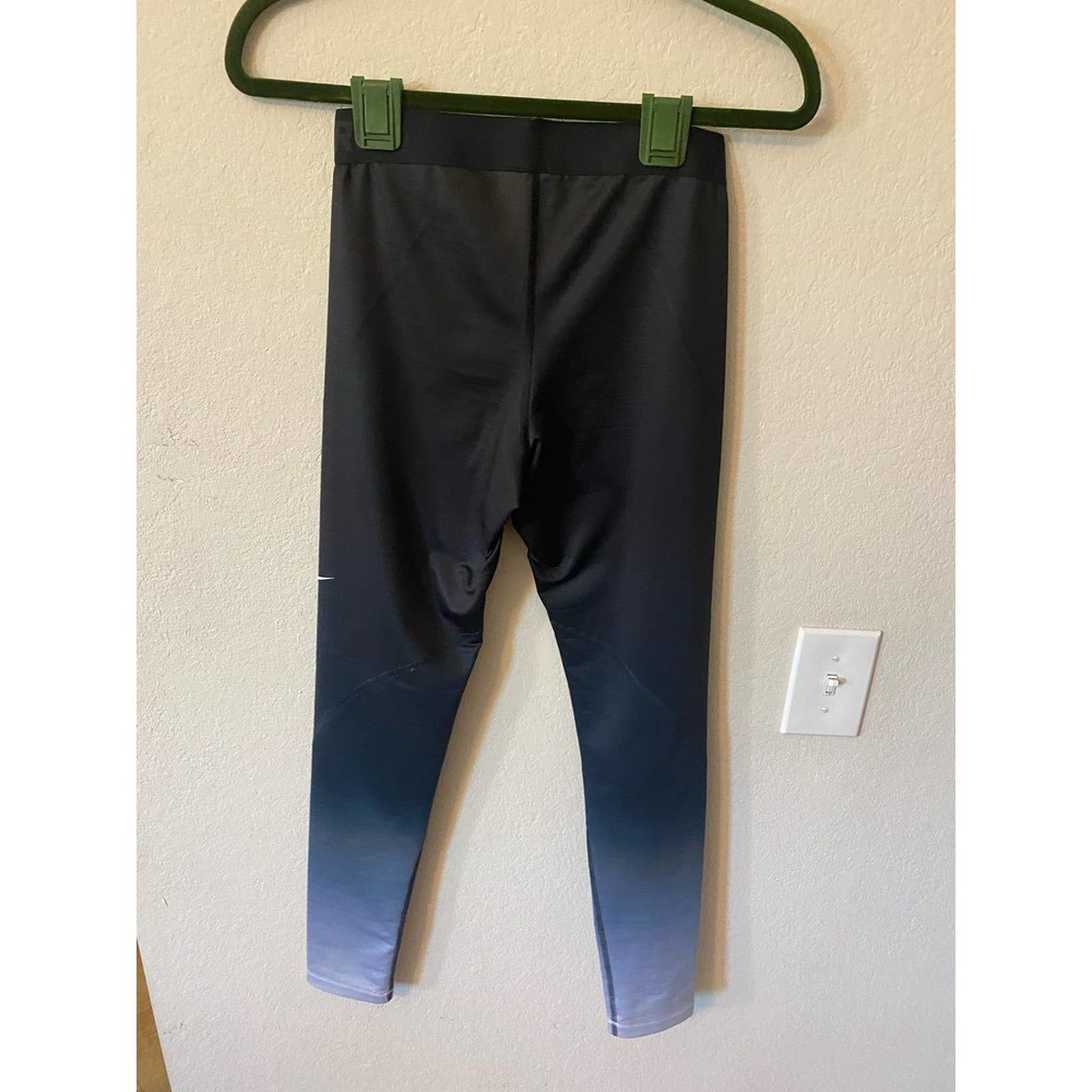 Nike Pro HYPERWARM Leggings Size M